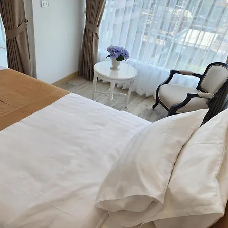 Arsh Boutique Hotel-3